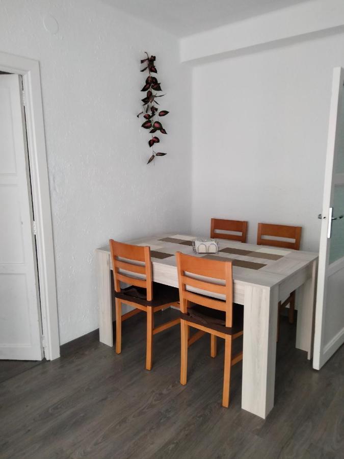 Malvarrosa Apartamentos Валенсия Екстериор снимка